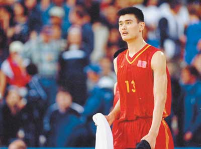 佩顿在防守