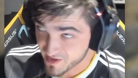 一脚巧妙的 一脚巧妙的